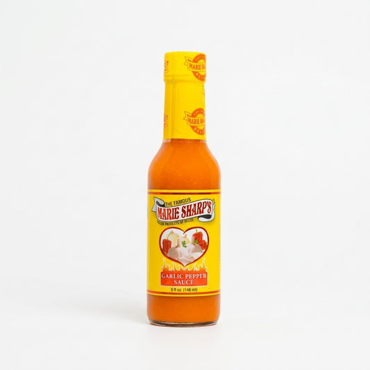 Μπουκάλι Marie Sharp's Garlic Habanero 148ml σε λευκό φόντο